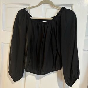 Nine West black cropped top M